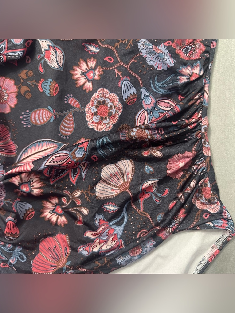 Nip Tuck Swim One Piece Swimsuit US 8 Floral Ruched Twist Front Multi-Fit Cup - Picture 12 of 13